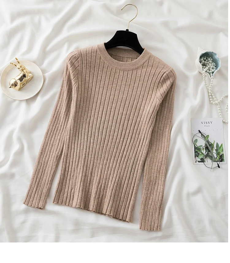 Women’s slim-fit knit sweater in solid color with long sleeves and O-neck, featuring Korean-style design—ideal for autumn and winter casual wear