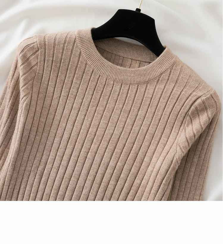 Women’s slim-fit knit sweater in solid color with long sleeves and O-neck, featuring Korean-style design—ideal for autumn and winter casual wear
