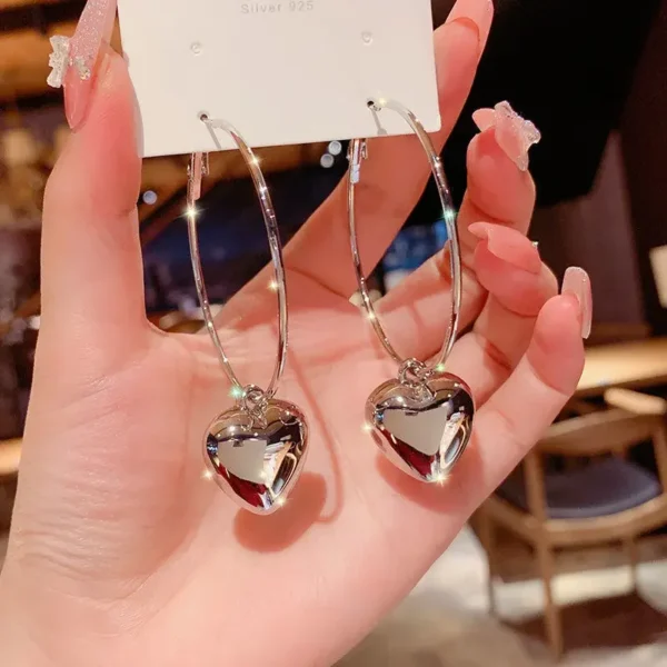 Personality Face Small Fashion Ring Hollow Love Big Earrings Temperament Earrings Heart-shaped Korean Earrings 1