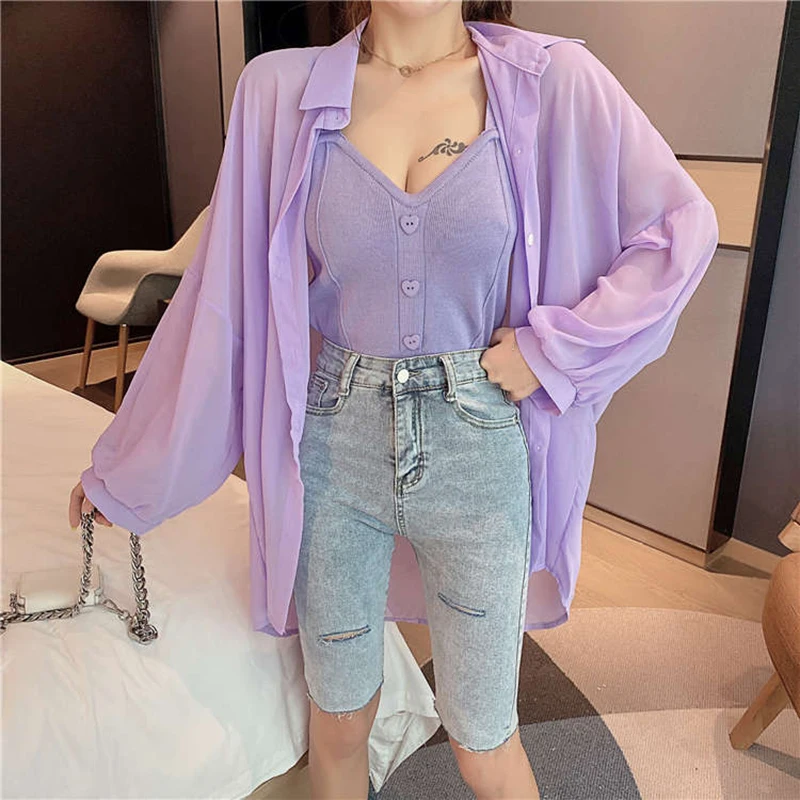 Y2K knitted crop top for women with button-up front, V-neck, sleeveless straps, ribbed texture; trendy summer streetwear for teens and young women