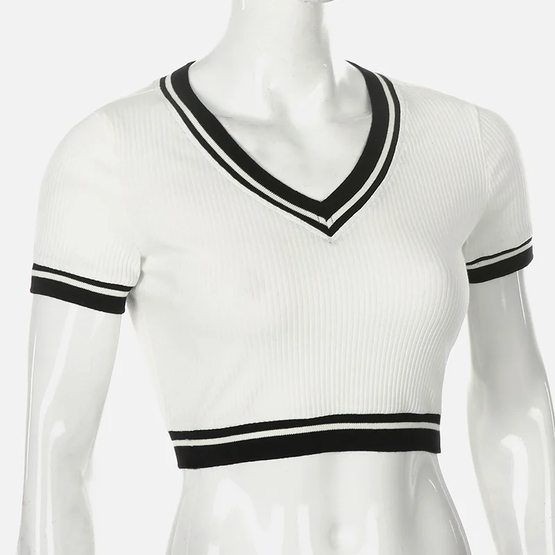 Women’s knitted cropped V-neck t-shirt with patchwork short sleeves, slim fit, and solid color—ideal for Y2K summer fashion and casual wear.
