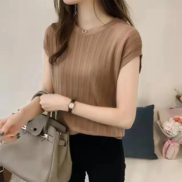 Women’s summer casual t-shirt in solid color with short sleeves, O-neck, and loose knitted fit—ideal for daily wear, layering, and warm weather comfort.